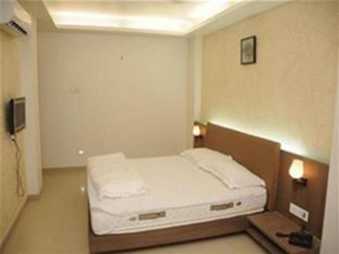 Royal Inn Ankleshwar 客房 照片